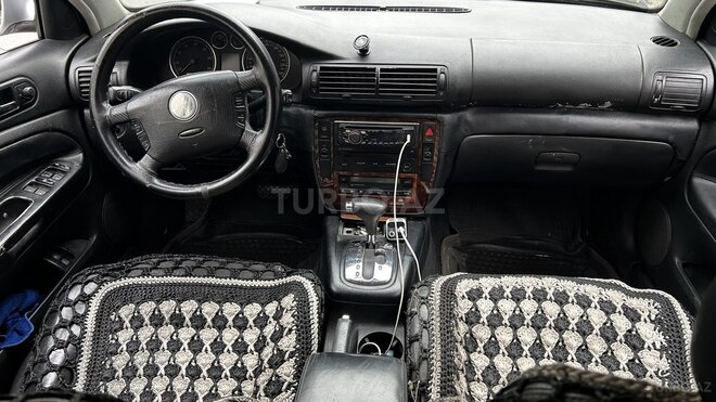 Volkswagen Passat 2003, 241,041 km - 1.8 л - Sumqayıt