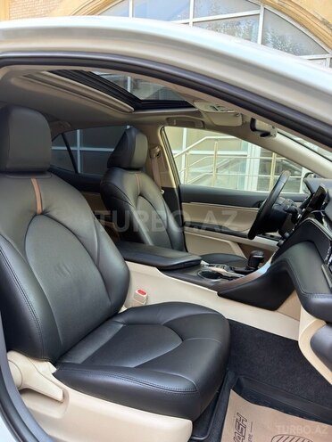 Toyota Camry 2023, 98,700 km - 2.5 л - Bakı