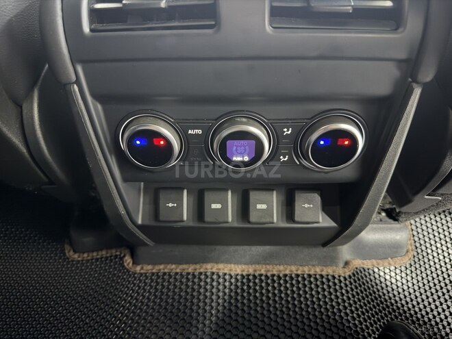 Land Rover Defender 2020, 130,000 km - 2.0 l - Bakı