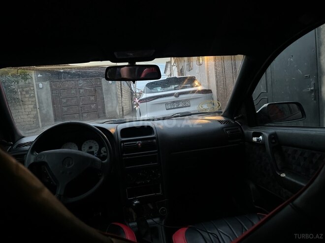 Opel Astra 2000, 300,000 km - 1.6 l - Sumqayıt