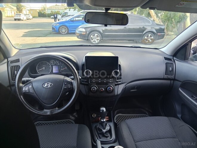 Hyundai i30 2011, 363,000 km - 1.6 л - Sumqayıt