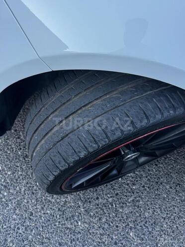 Mercedes E 250 4MATIC 2015, 236,000 km - 2.1 l - Bakı
