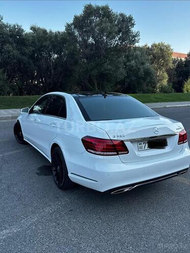 Mercedes E 250 4MATIC 2015, 236,000 km - 2.1 l - Bakı
