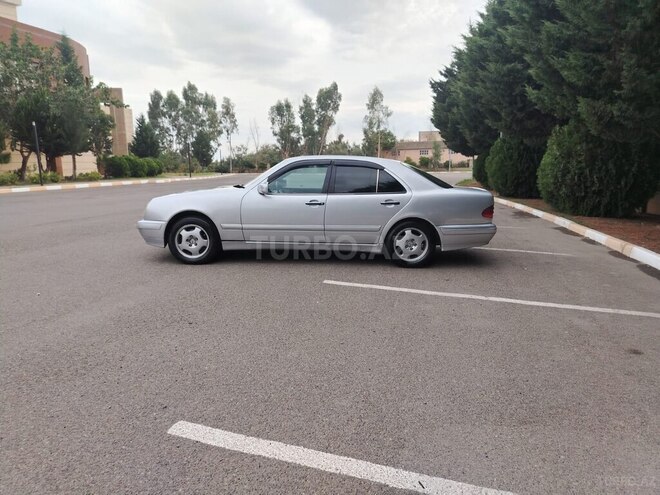 Mercedes E 220 1998, 321,123 km - 2.2 l - İmişli