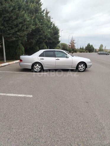 Mercedes E 220 1998, 321,123 km - 2.2 l - İmişli