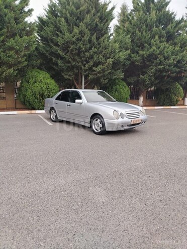 Mercedes E 220 1998, 321,123 km - 2.2 l - İmişli