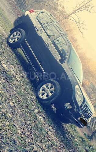 Toyota Land Cruiser Prado 2012, 220,000 km - 2.7 l - Qusar