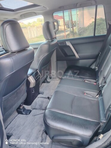 Toyota Land Cruiser Prado 2012, 220,000 km - 2.7 l - Qusar