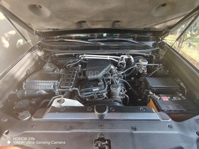 Toyota Land Cruiser Prado 2012, 220,000 km - 2.7 l - Qusar