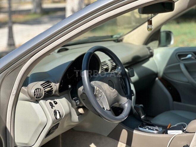 Mercedes C 230 2003, 457,000 km - 1.8 л - Salyan
