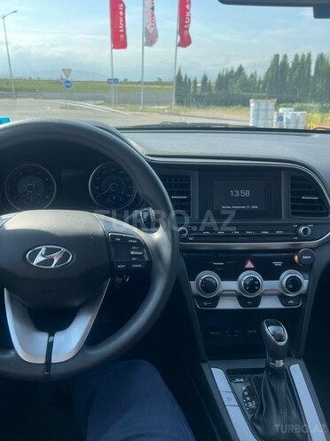 Hyundai Elantra 2018, 168,498 km - 2.0 л - Bakı