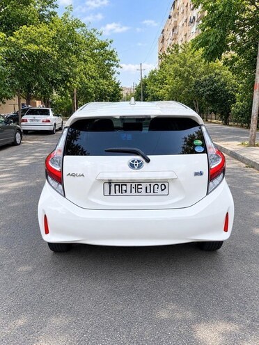 Toyota Aqua 2018, 190,000 km - 1.5 л - Bakı