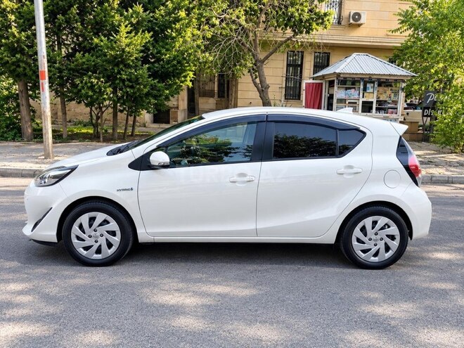 Toyota Aqua 2018, 190,000 km - 1.5 л - Bakı