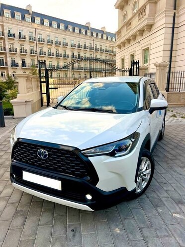 Toyota Corolla Cross 2024, 75,000 km - 2.0 l - Bakı