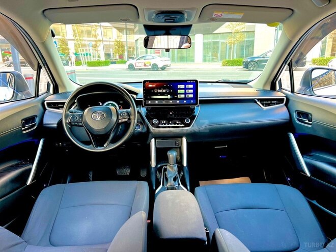 Toyota Corolla Cross 2024, 75,000 km - 2.0 l - Bakı