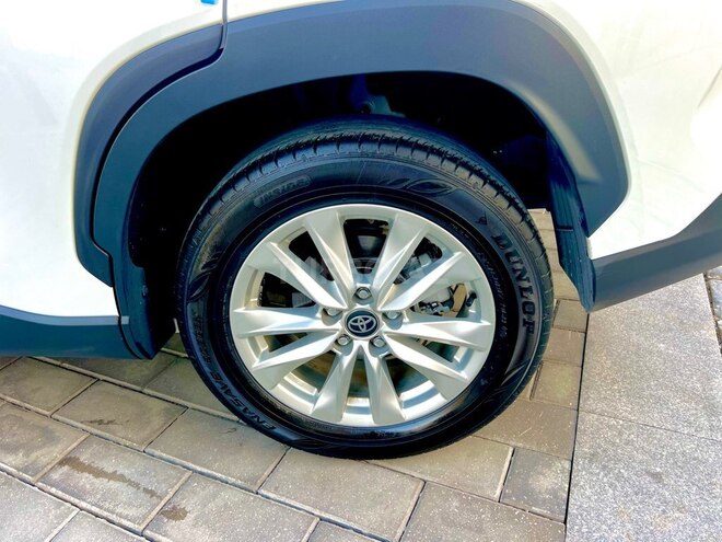 Toyota Corolla Cross 2024, 75,000 km - 2.0 l - Bakı