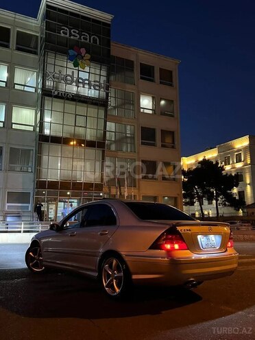 Mercedes C 230 2005, 239,000 km - 1.8 l - Bakı
