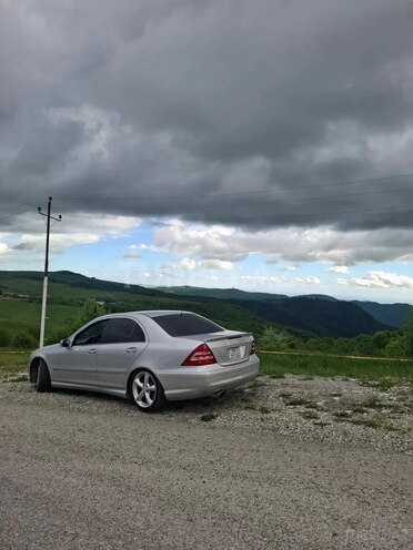Mercedes C 230 2005, 239,000 km - 1.8 l - Bakı