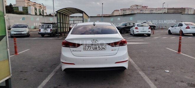 Hyundai Avante 2016, 251,000 km - 1.6 l - Sumqayıt