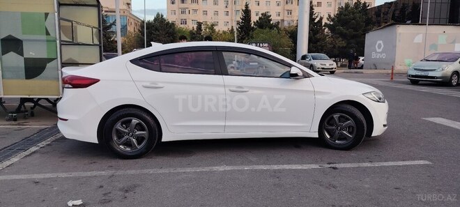 Hyundai Avante 2016, 251,000 km - 1.6 l - Sumqayıt