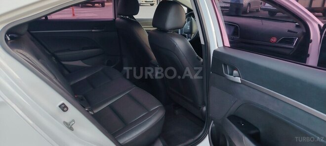 Hyundai Avante 2016, 251,000 km - 1.6 l - Sumqayıt
