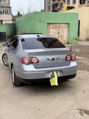 Volkswagen Passat 2005, 330,000 km - 2.0 l - Sumqayıt