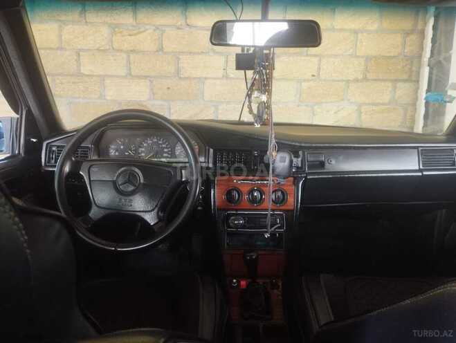 Mercedes 190 1992, 254,873 km - 2.0 l - Zaqatala