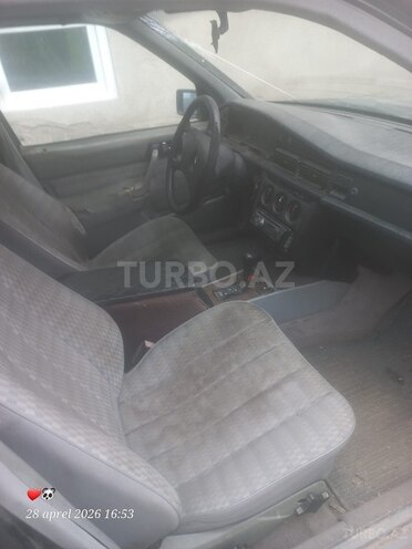 Mercedes 190 1989, 500,000 km - 2.0 l - Xaçmaz