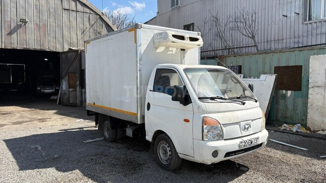 Hyundai H 100 2009, 386,000 km - 2.6 l - Bakı