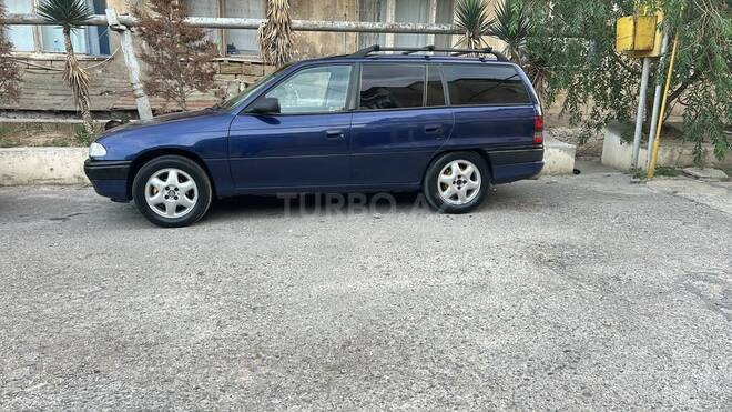 Opel Astra 1995, 457,000 km - 1.8 l - Bakı