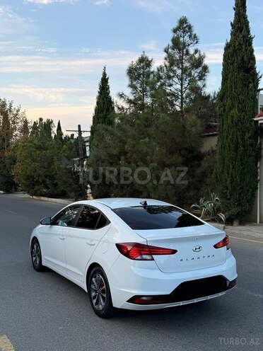 Hyundai Elantra 2019, 200,000 km - 2.0 l - Bakı