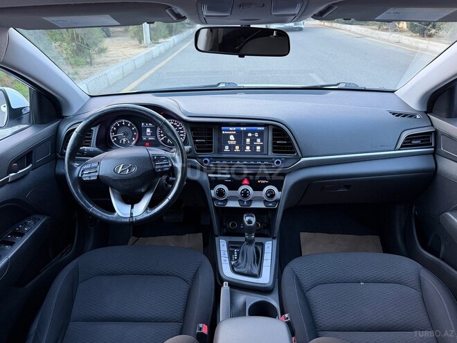 Hyundai Elantra 2019, 200,000 km - 2.0 l - Bakı