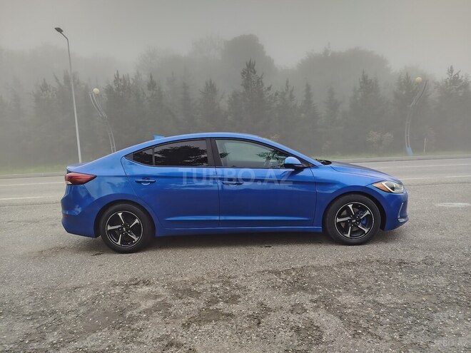 Hyundai Elantra 2016, 223,871 km - 2.0 l - Qusar