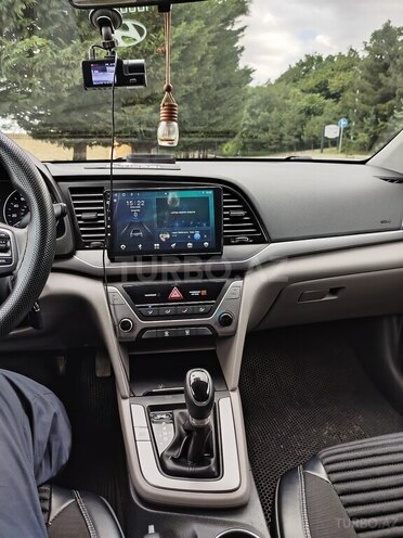 Hyundai Elantra 2016, 223,871 km - 2.0 l - Qusar