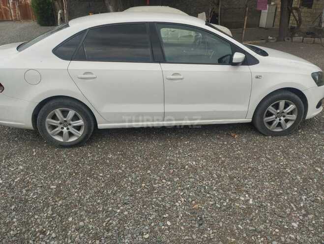 Volkswagen Polo 2013, 175,100 km - 1.6 l - Sumqayıt