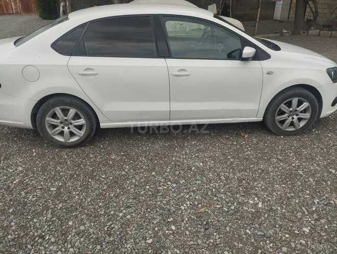 Volkswagen Polo 2013, 175,100 km - 1.6 l - Sumqayıt