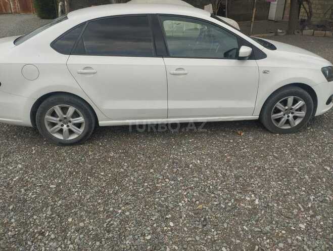 Volkswagen Polo 2013, 175,100 km - 1.6 l - Sumqayıt