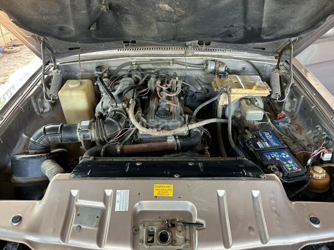 GAZ 31105 2005, 350,108 km - 2.3 l - Salyan