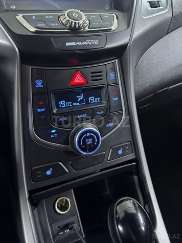 Hyundai Avante 2014, 219,000 km - 1.6 л - Bakı