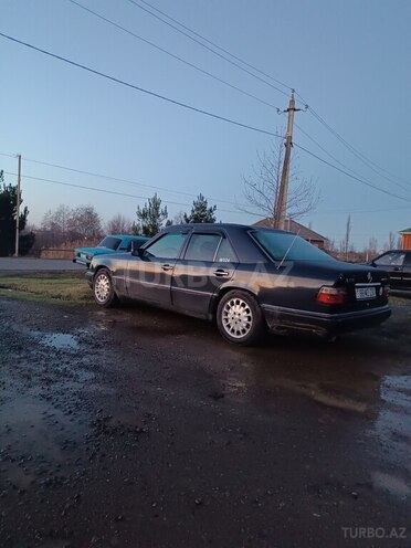 Mercedes E 220 1994, 360,000 km - 2.2 l - Lənkəran