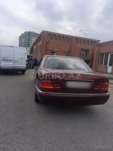 Mercedes E 200 1999, 398,800 km - 2.0 l - Gəncə