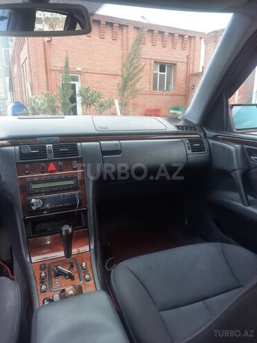 Mercedes E 200 1999, 398,800 km - 2.0 l - Gəncə