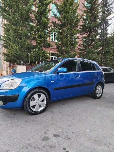 Kia Rio 2006, 290,000 km - 1.4 l - Şəki