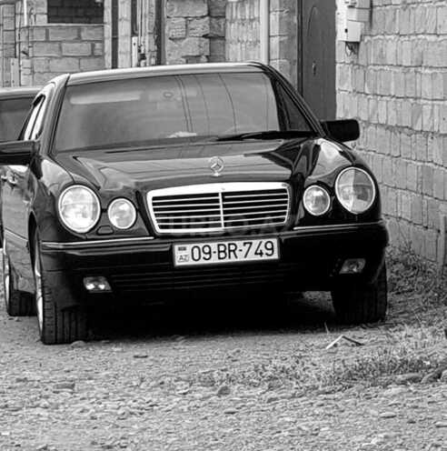 Mercedes E 200 1997, 300,000 km - 2.0 l - Gəncə