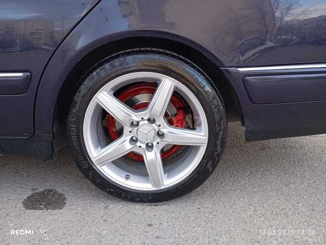 Mercedes E 200 1997, 300,000 km - 2.0 l - Gəncə