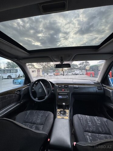 Mercedes E 280 1996, 117,000 km - 2.8 l - Bakı