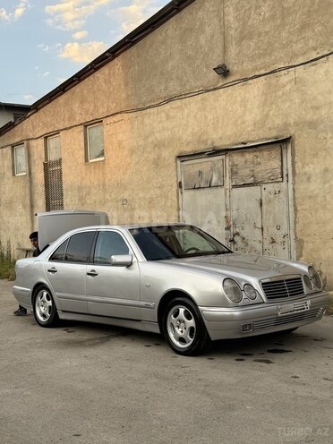 Mercedes E 280 1996, 117,000 km - 2.8 l - Bakı