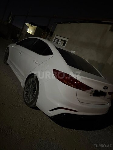 Hyundai Elantra 2018, 138,000 km - 1.6 л - Bakı