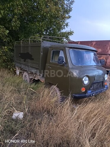 UAZ 3303 1993, 300,000 km - 2.5 l - Samux