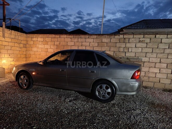 Opel Vectra 1999, 326,432 km - 1.8 l - Sumqayıt
